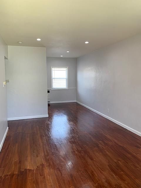 1st image of 7926 Newlin Ave #B