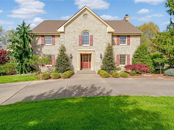 1640 Hollow Tree Dr, Pittsburgh, PA 15241