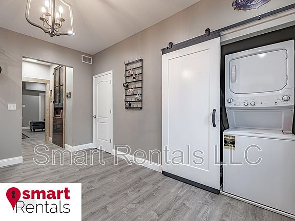 2nd image of 3851 McRee Ave