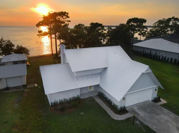 2208 Bay Grove Rd, Freeport, FL 32439