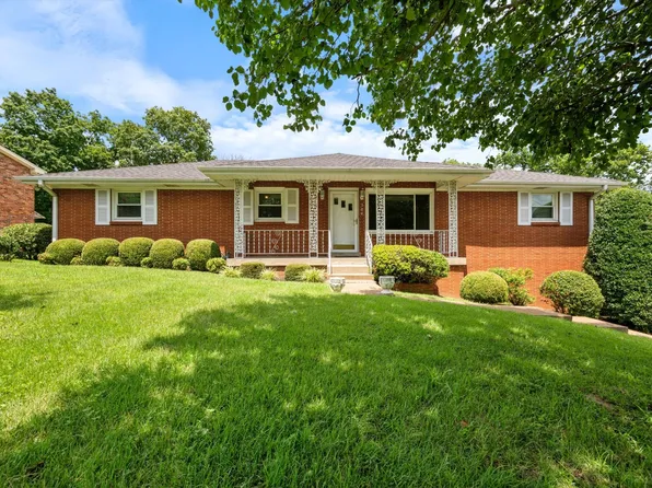 504 Harding Pl, Nashville, TN 37211