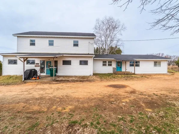 3910 MAIN STREET, Milladore, WI 54454