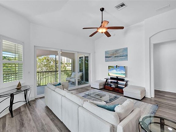 4th image of 1277 Rialto Way Unit 201