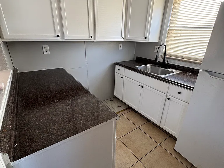 6222 Evergreen Blvd — Photo 5