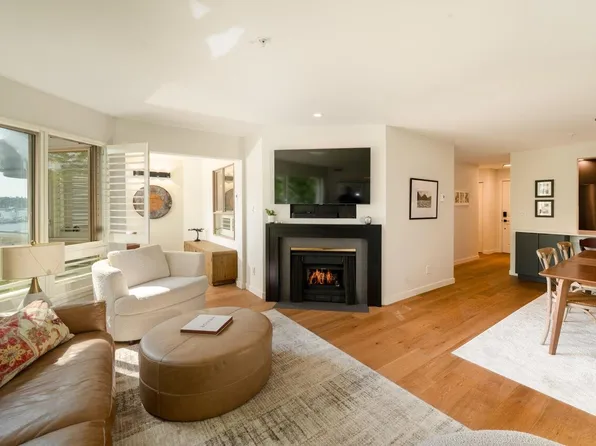 1859 Spyglass Pl #310, Vancouver, BC V5Z 4K6