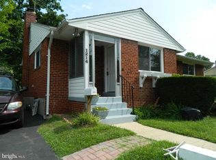 1214 Thornden Rd, Rockville, MD 20851