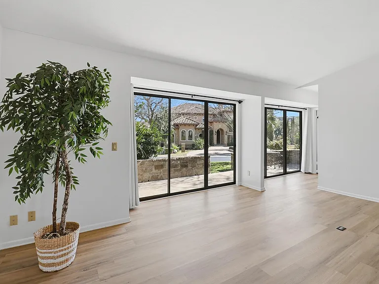 100 Bay Point Dr #3 — Photo 9