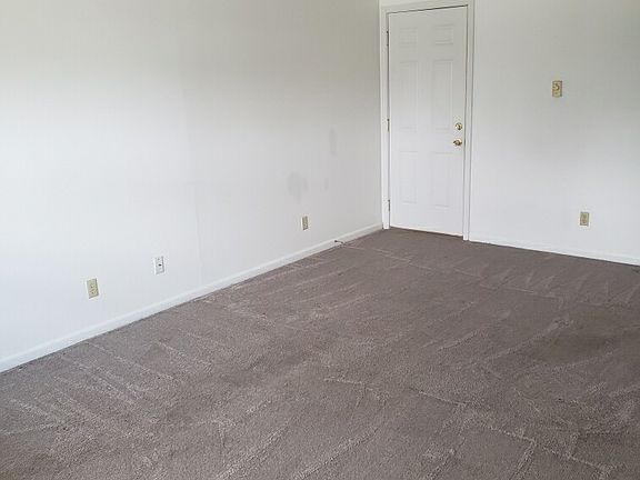 5th image of 6896 Old Porter Ct APT B