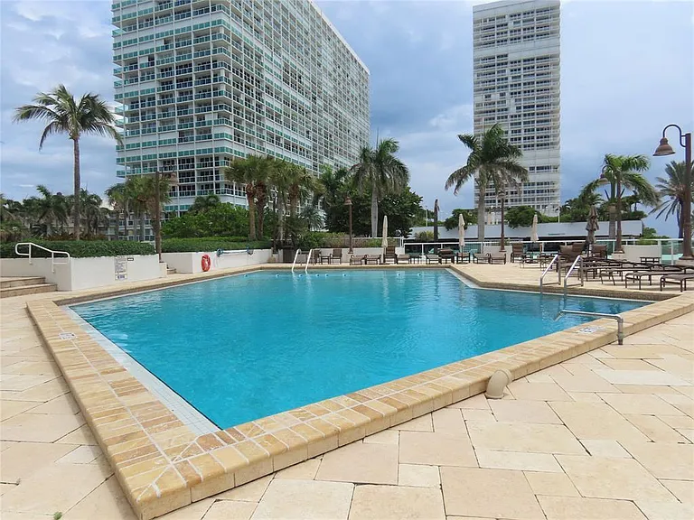 2000 S Ocean Dr #1810 — Photo 26