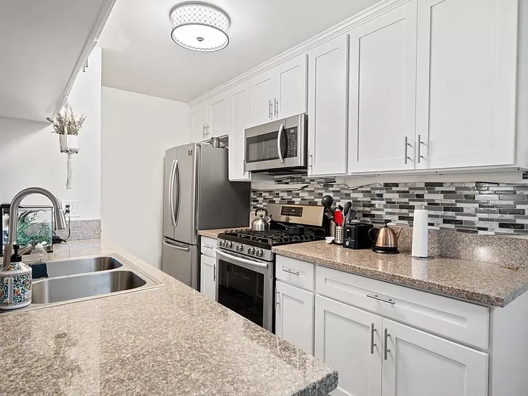 6224 Longford Dr #3 — Photo 7