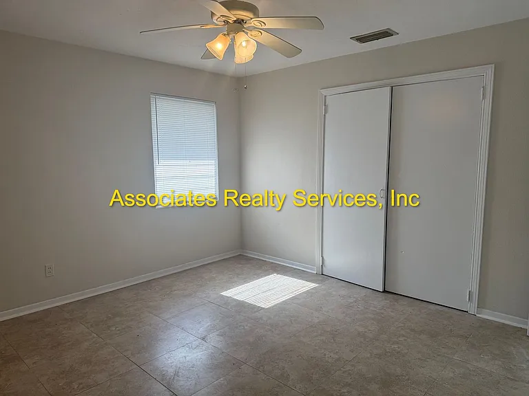 618 NW 14th Ave — Photo 10