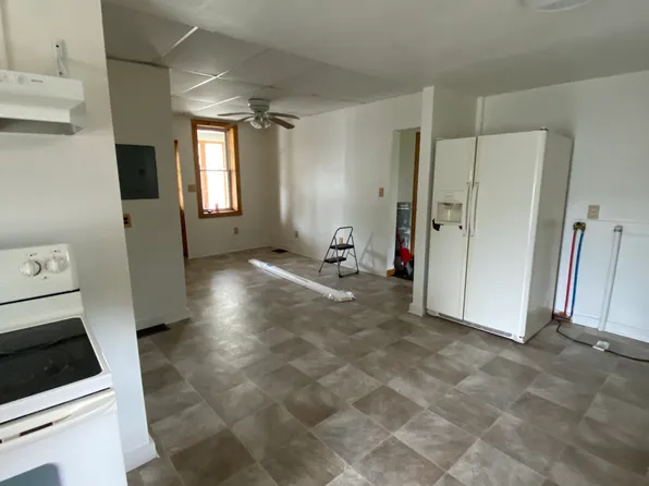 32 Porteus St APT 1, Little Falls, NY 13365
