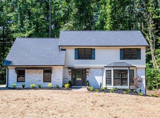 1720 Ridgefield Dr, Roswell, GA 30075