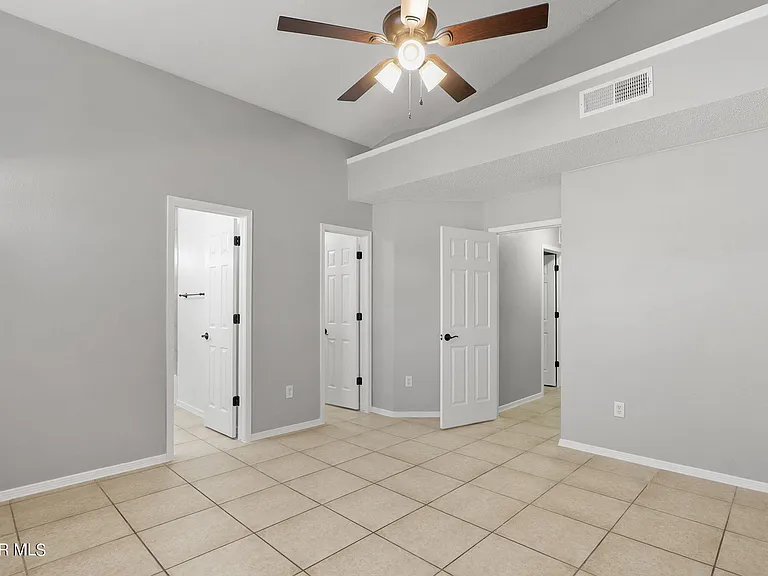 3269 Maple Point Dr — Photo 30