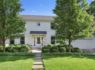 206 E Scranton Ave, Lake Bluff, IL 60044