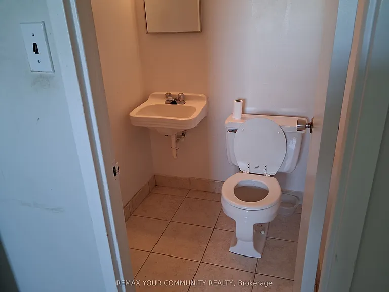 199 Hillcroft St #147 — Photo 8