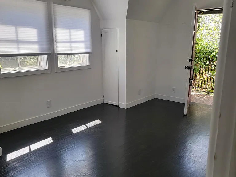 923 16th St #923 — Photo 11