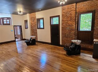 1957 Cherokee St, Saint Louis, MO 63118