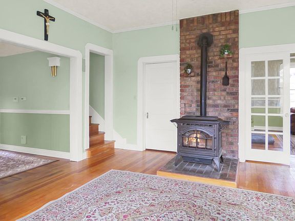 4th image of 450 N Weatherlow St