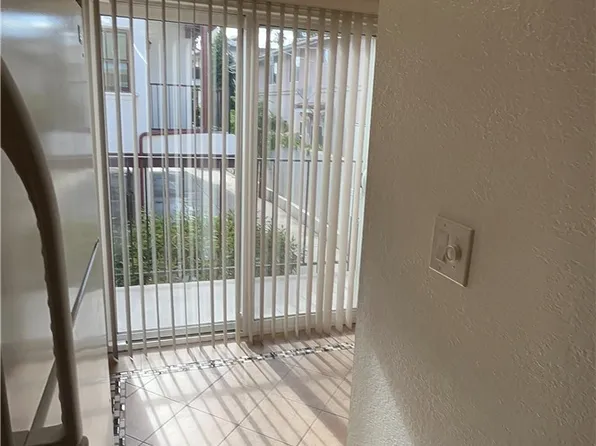 2429 SE Oswego St #D, Pasadena, CA 91107