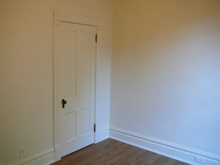 509 S Howes St — Photo 8