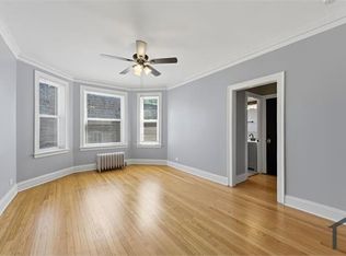 7608 S Saginaw Ave APT 3, Chicago, IL 60649