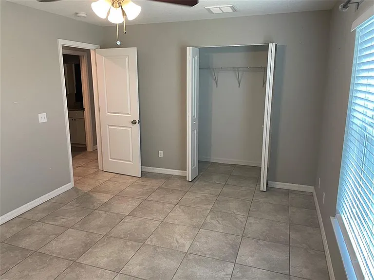 10136 Willmington Blvd — Photo 10