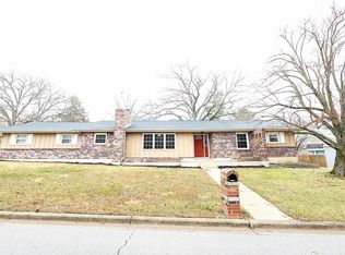 1704 Independence Rd, Rolla, MO 65401