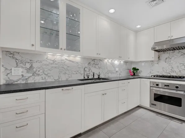 14 East 68th Street image 3 of 14