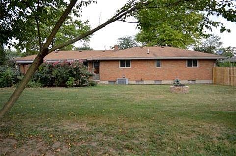 3rd image of 1063 Hicks Blvd