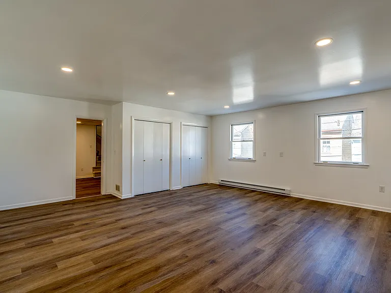 214 Mifflin St #2 — Photo 8