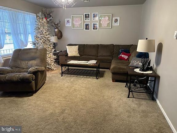 4th image of 107 Grandview Dr