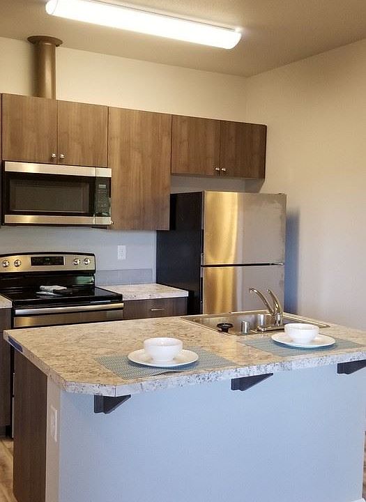 1st image of 9700 NE 76th St #6707218
