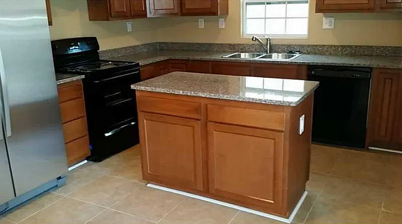 3214 Bapaume Avenue - . — Photo 2