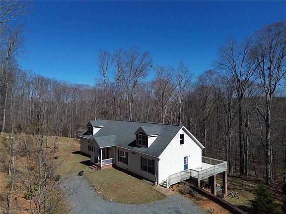 5th image of 2717 Todd Dr
