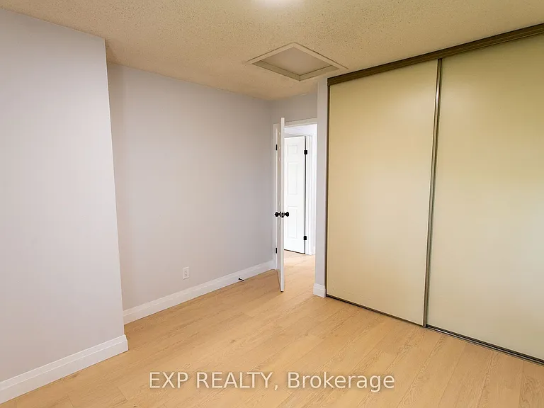 710 Coronation Ave #7 — Photo 13