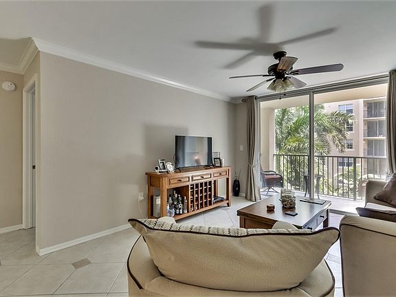 5th image of 1801 N Flagler Dr APT 529