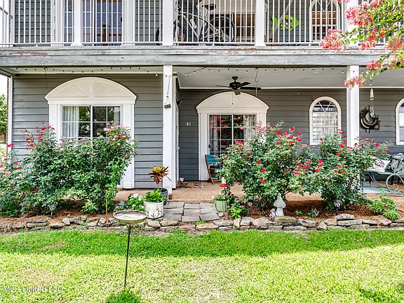 2nd image of 43 Lake Barnett Dr