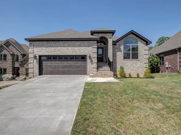 121 Majestic Cir, Maumelle, AR 72113