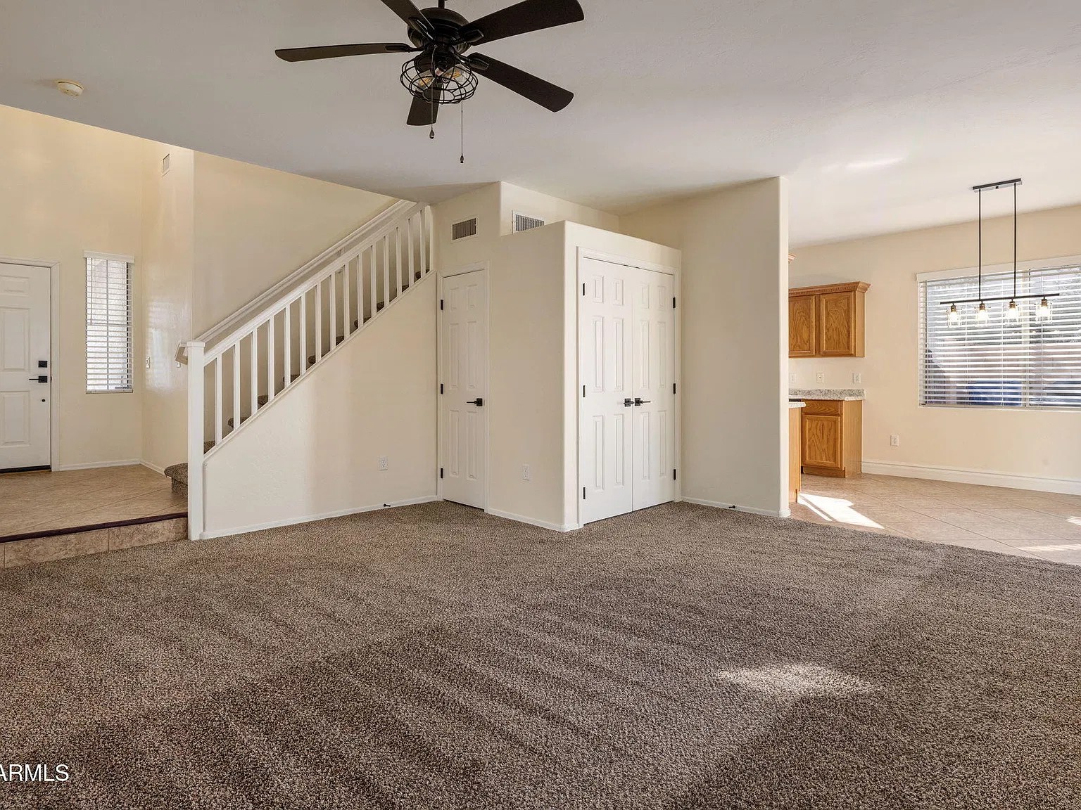 3 bed, 2.5 bath, 1570 sqft, $2,350 — Photo 3