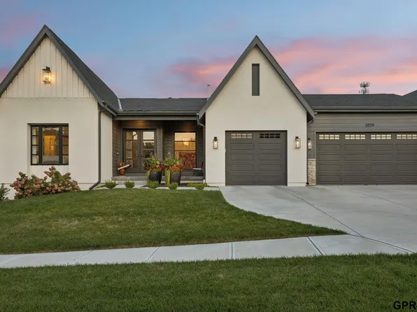 3929 S 213th Ave, Elkhorn, NE 68022