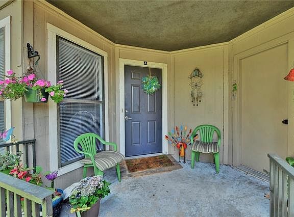 4th image of 10616 Mellow Mdws APT 6A