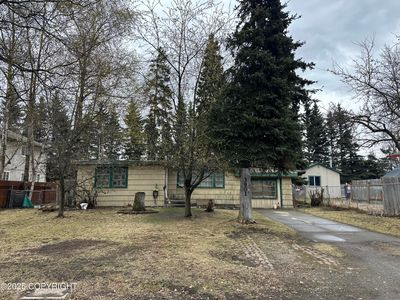 3901 Greenland Dr, Anchorage, AK, 99517