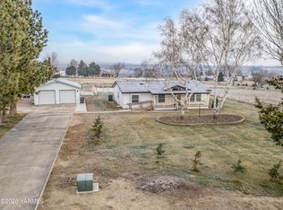 35208 N 140th Pr NW, Benton City, WA 99320