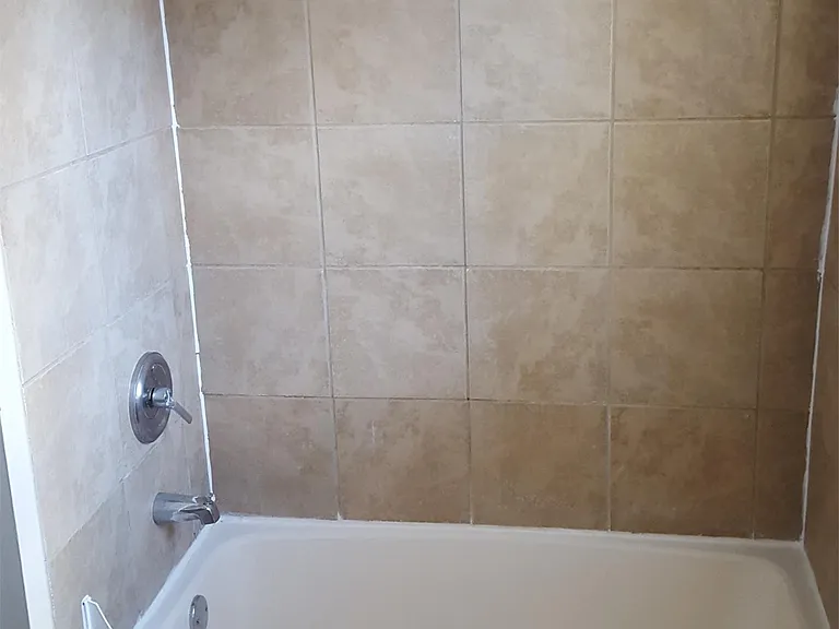 110 W Main St #3 — Photo 8