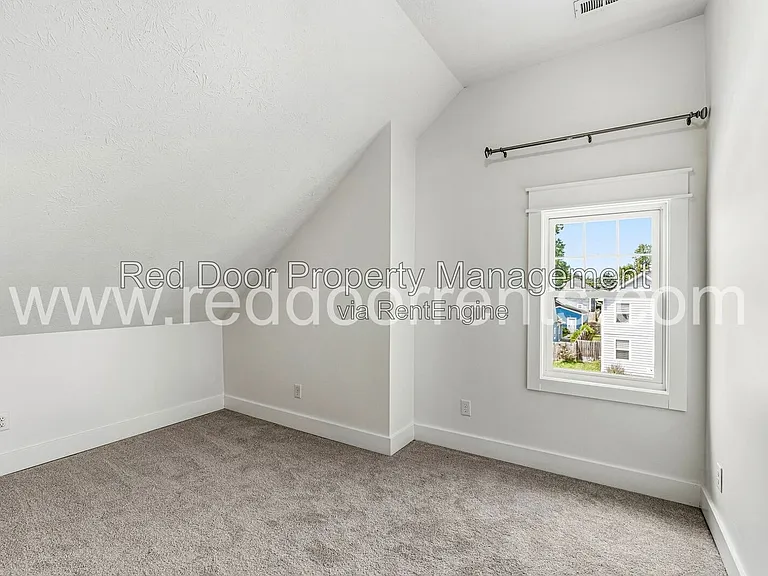 1133 Dawson St — Photo 19