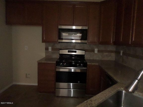5th image of 1686 E Saint Apollonia St