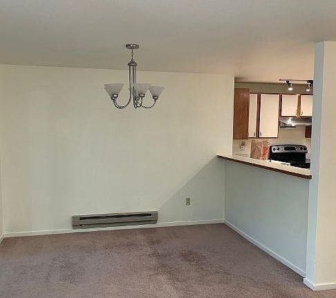 3rd image of 424 102nd Ave SE APT 309