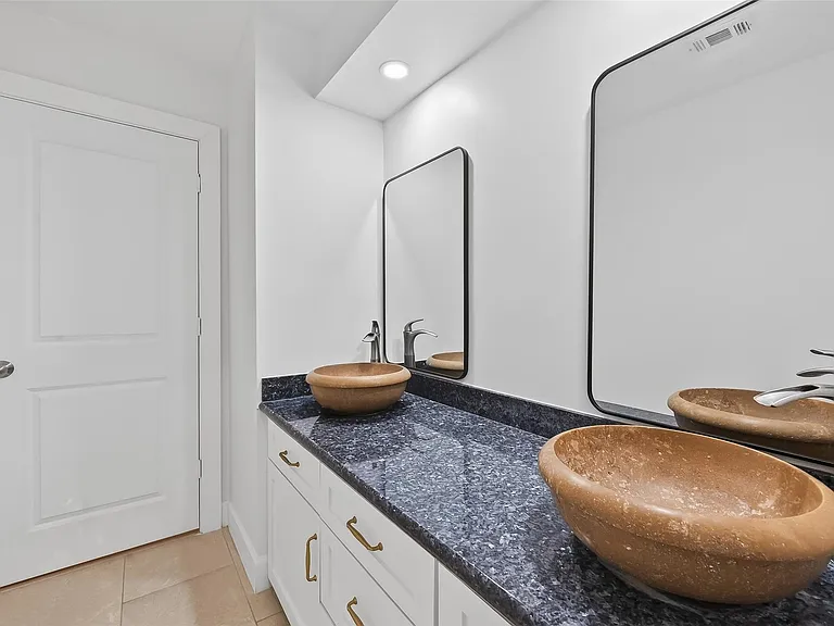 2734 Triway Ln — Photo 32