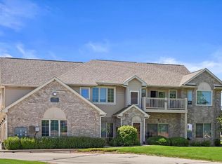 1459 Sunnyslope Dr, Racine, WI 53406